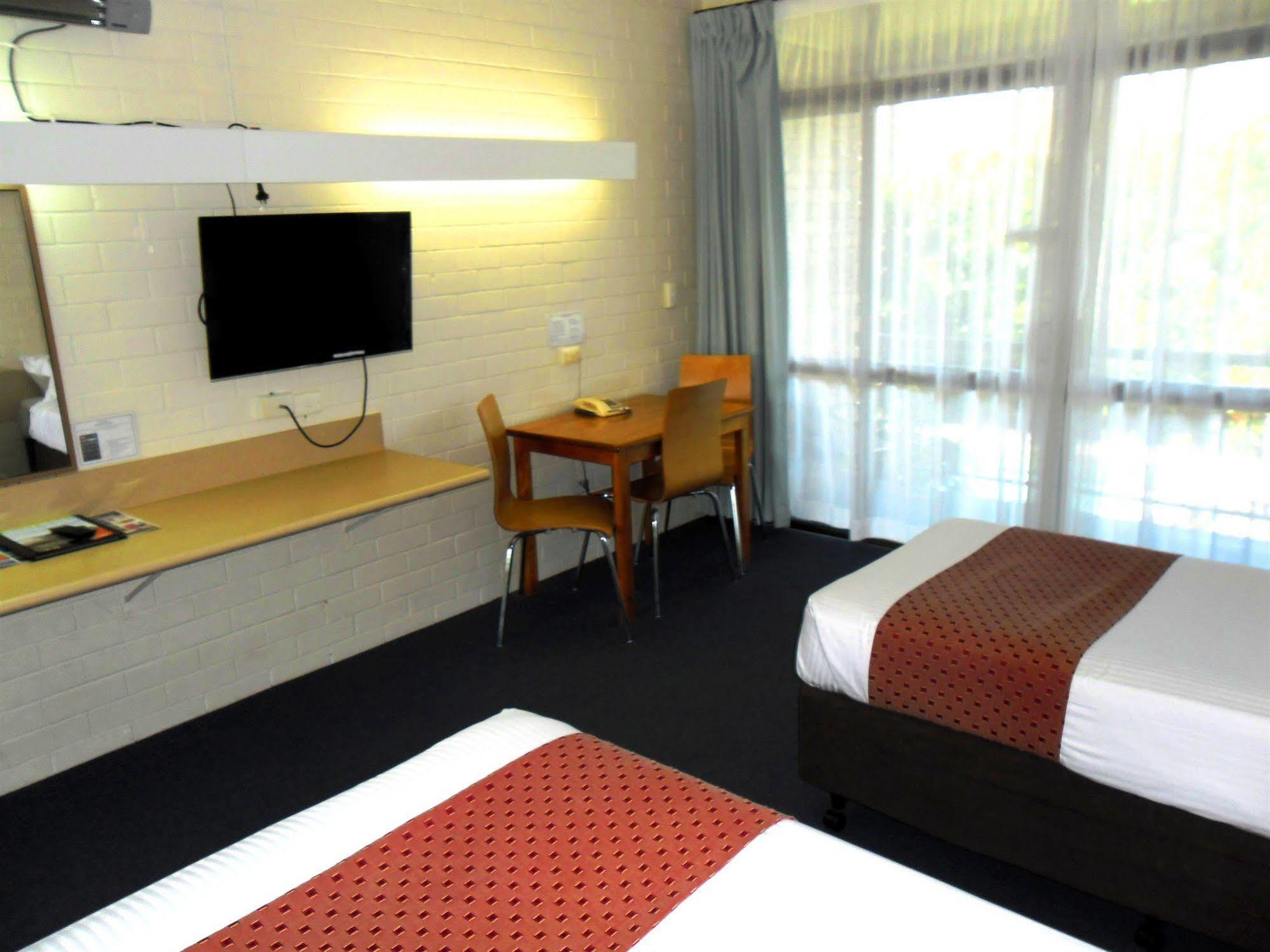 Mooloolaba Motel Экстерьер фото