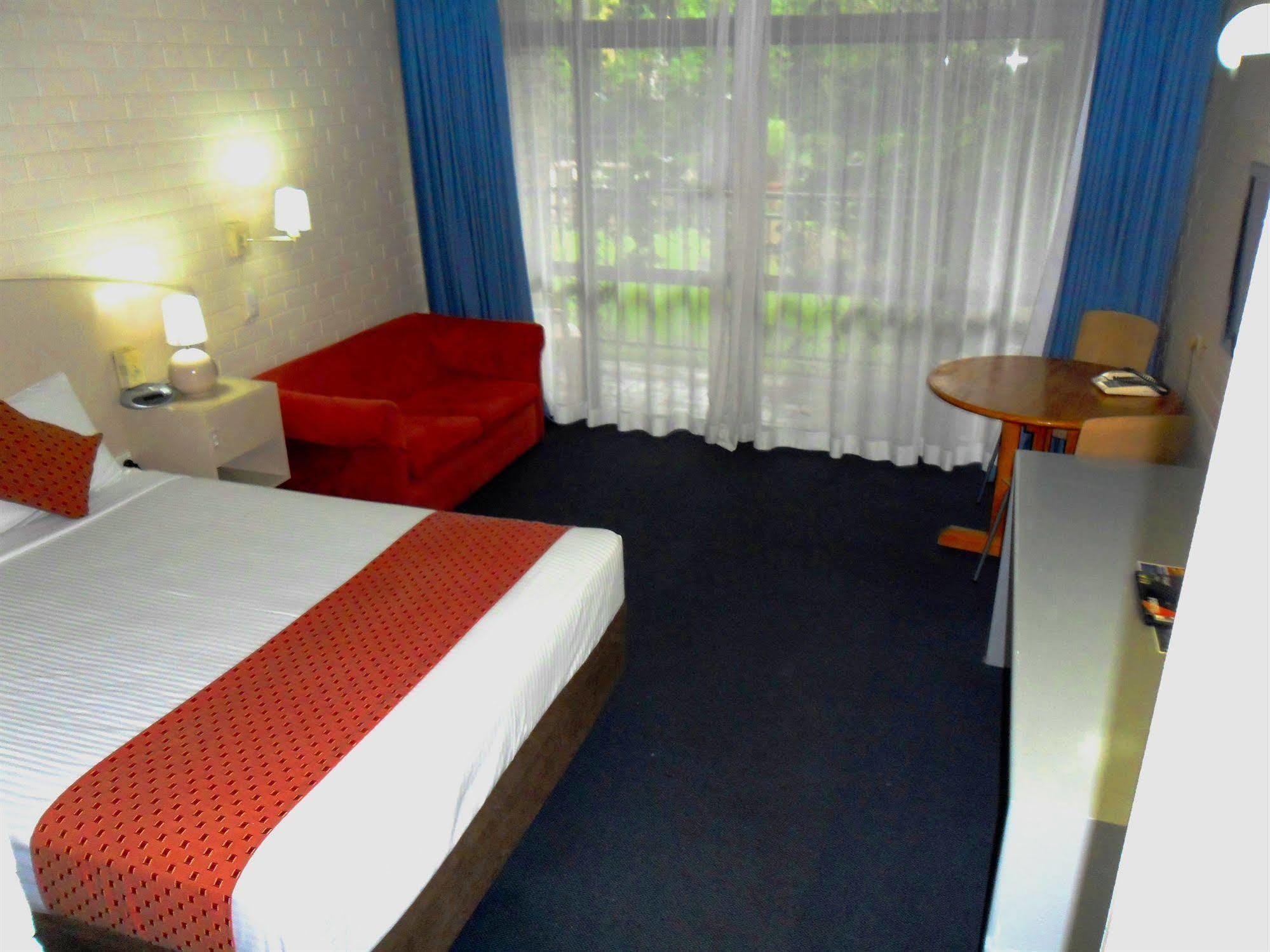 Mooloolaba Motel Экстерьер фото