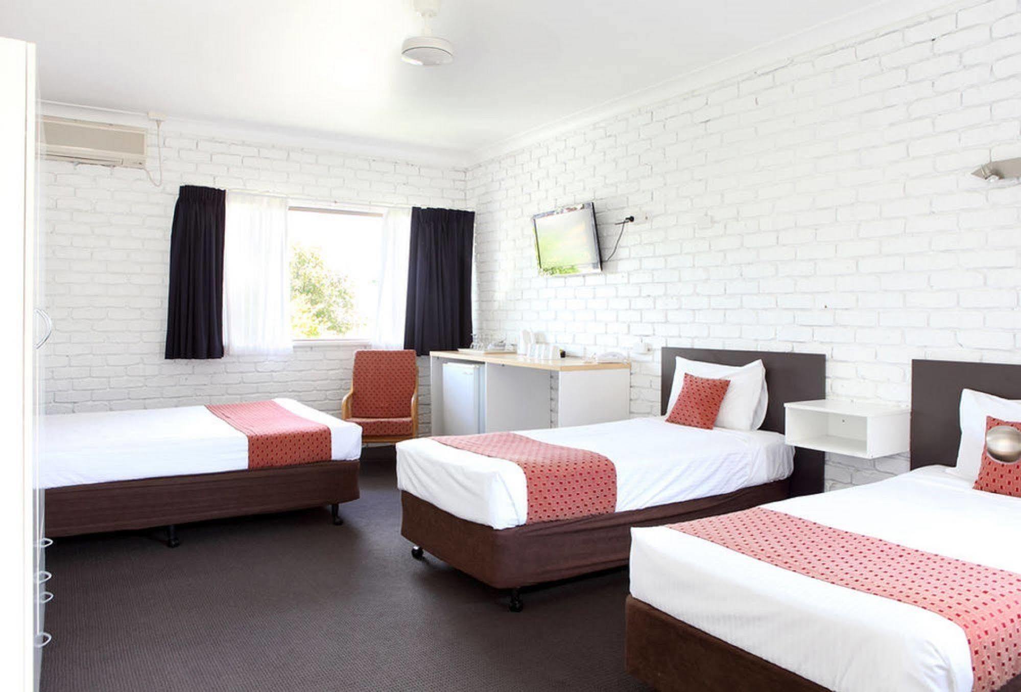 Mooloolaba Motel Экстерьер фото