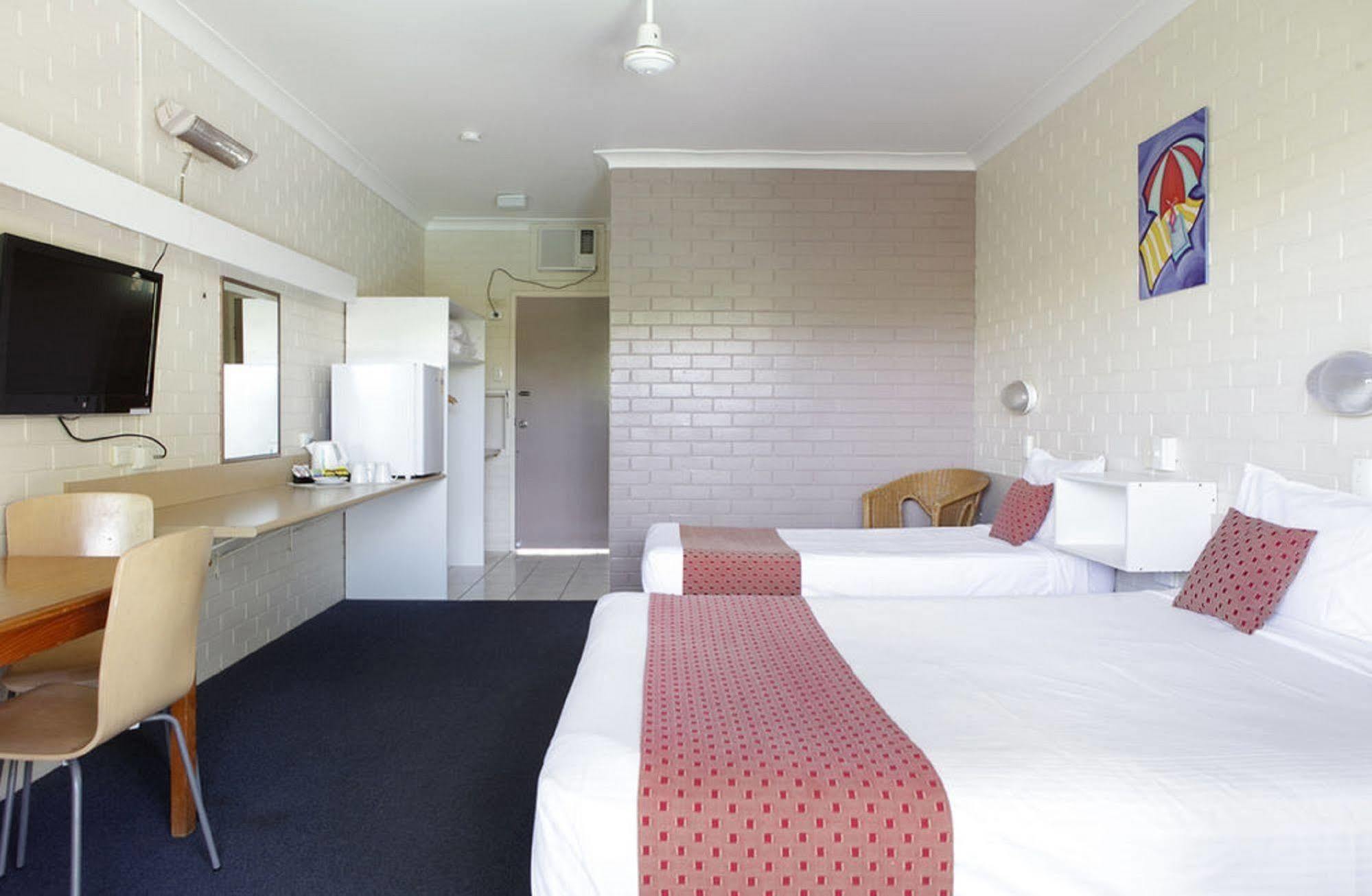 Mooloolaba Motel Экстерьер фото